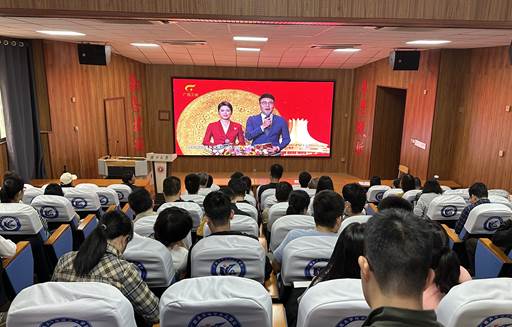 学习勤廉榜样 砥砺奋进前行——bwin必赢官网组织观看广西勤廉榜样先进事迹主题情景报告会