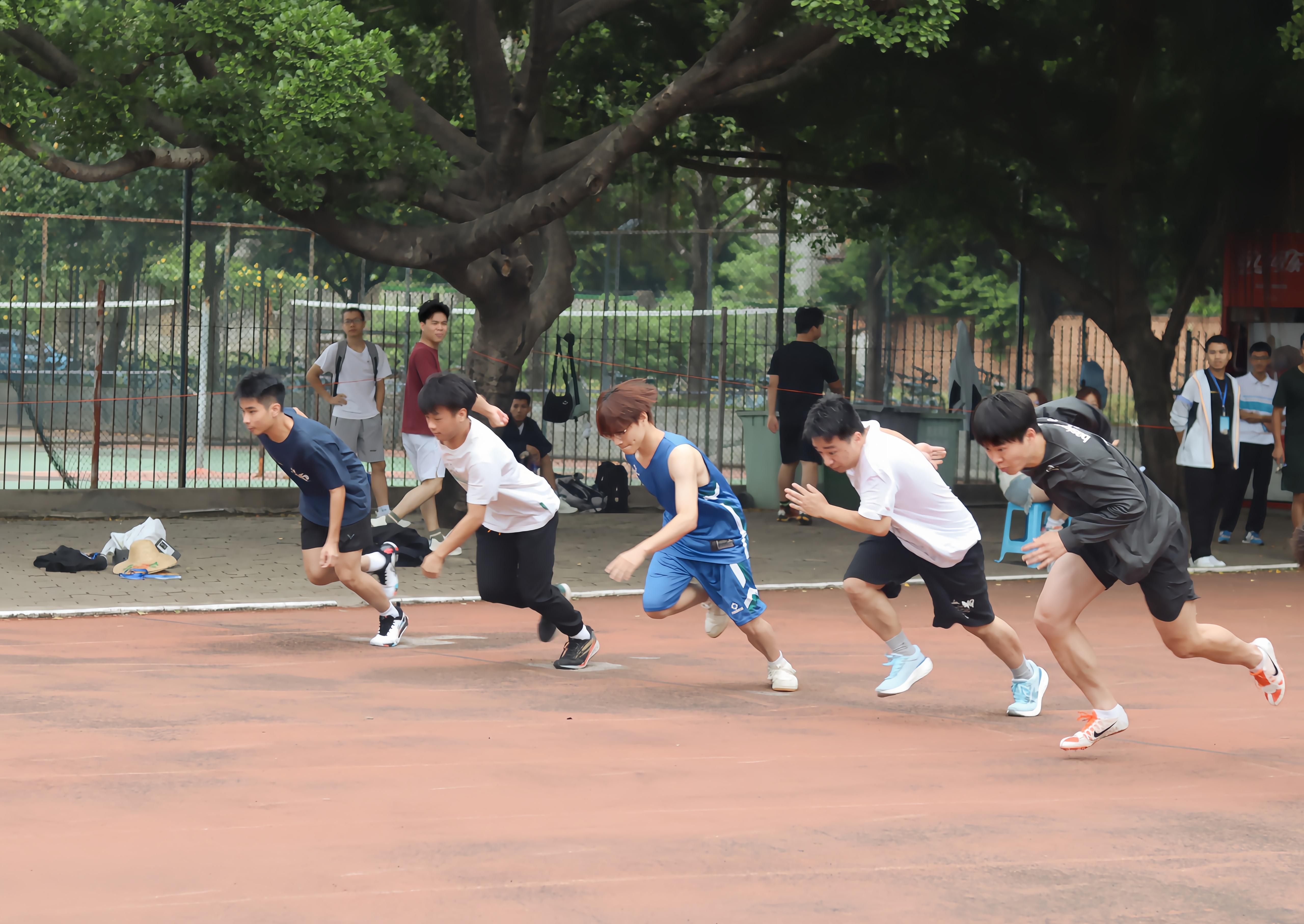 追逐热血人生 不负年轻本能 ----- bwin必赢国际中国官方网站第24届运动会顺利举行