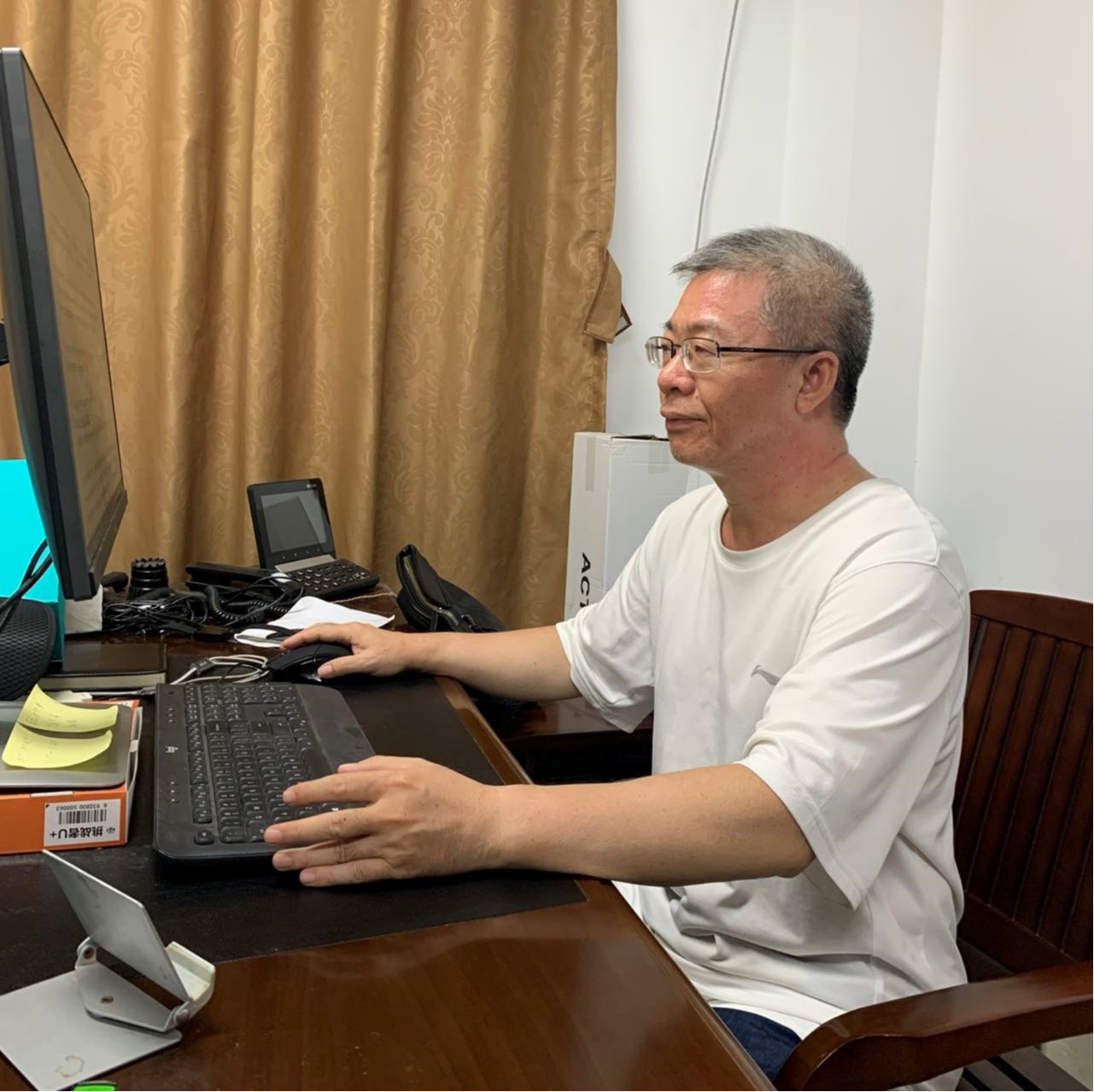 bwin必赢官网林伟英教授入选英国皇家化学会会士